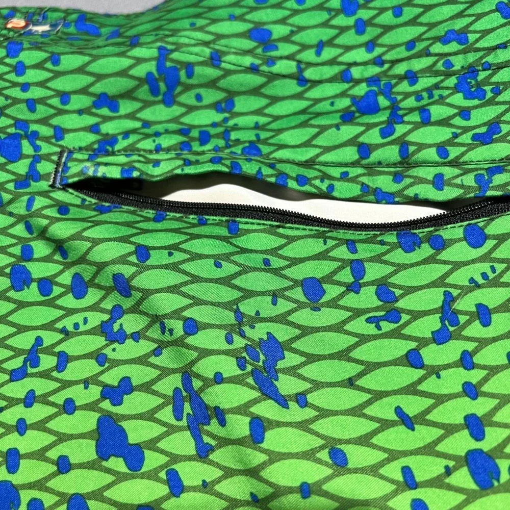 Pelagic Mens Mahi Fish Scale Board Shorts Green Blue Splatter Size 32 235-G